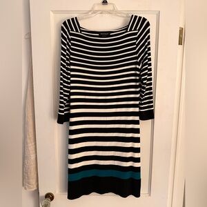 Beautiful White House Black Market polished dress